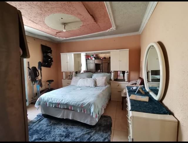 3 BEDROOM HOUSE FOR SALE IN EVATON WEST